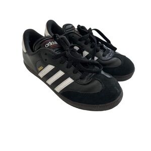 Adidas - Samba Classsic Trainers / Sneakers in Black & White